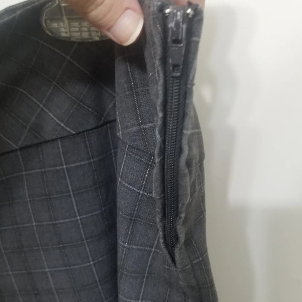 EUC Torrid 💖 glittery plaid side zip pants - Picture 6 of 8